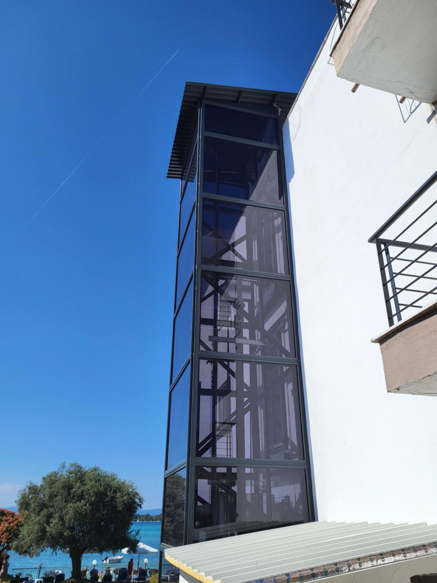 Vourvourou Hotel Otel 2*