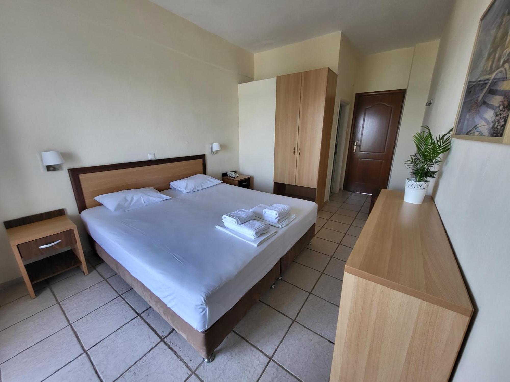 Vourvourou Hotel Otel 2*