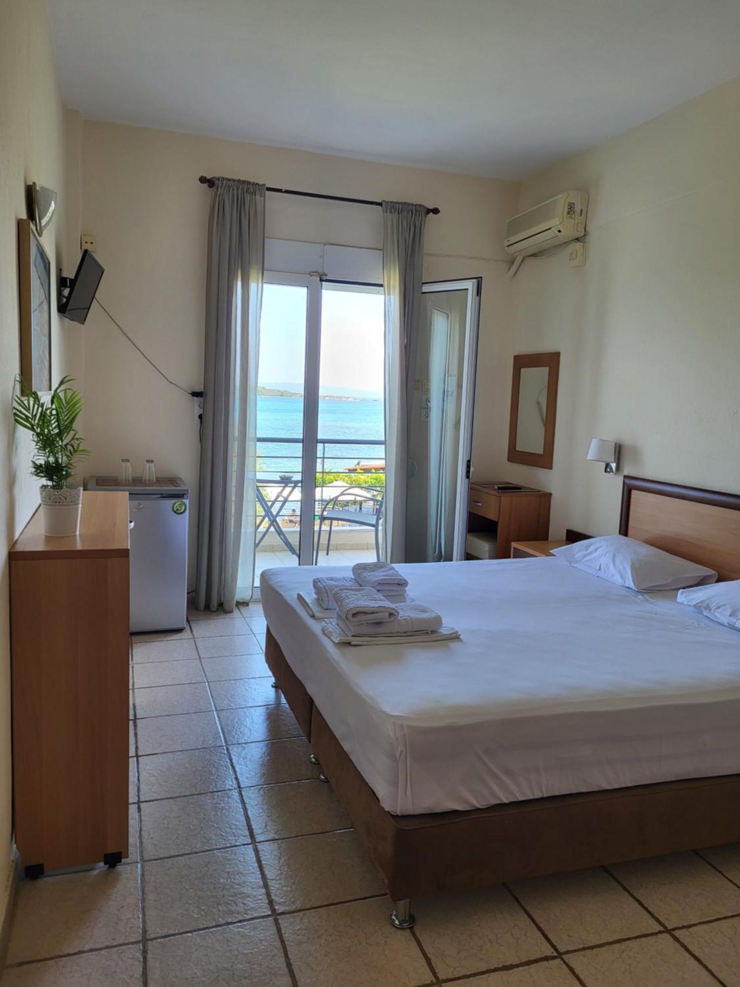 Hotel Vourvourou Hotel 2*