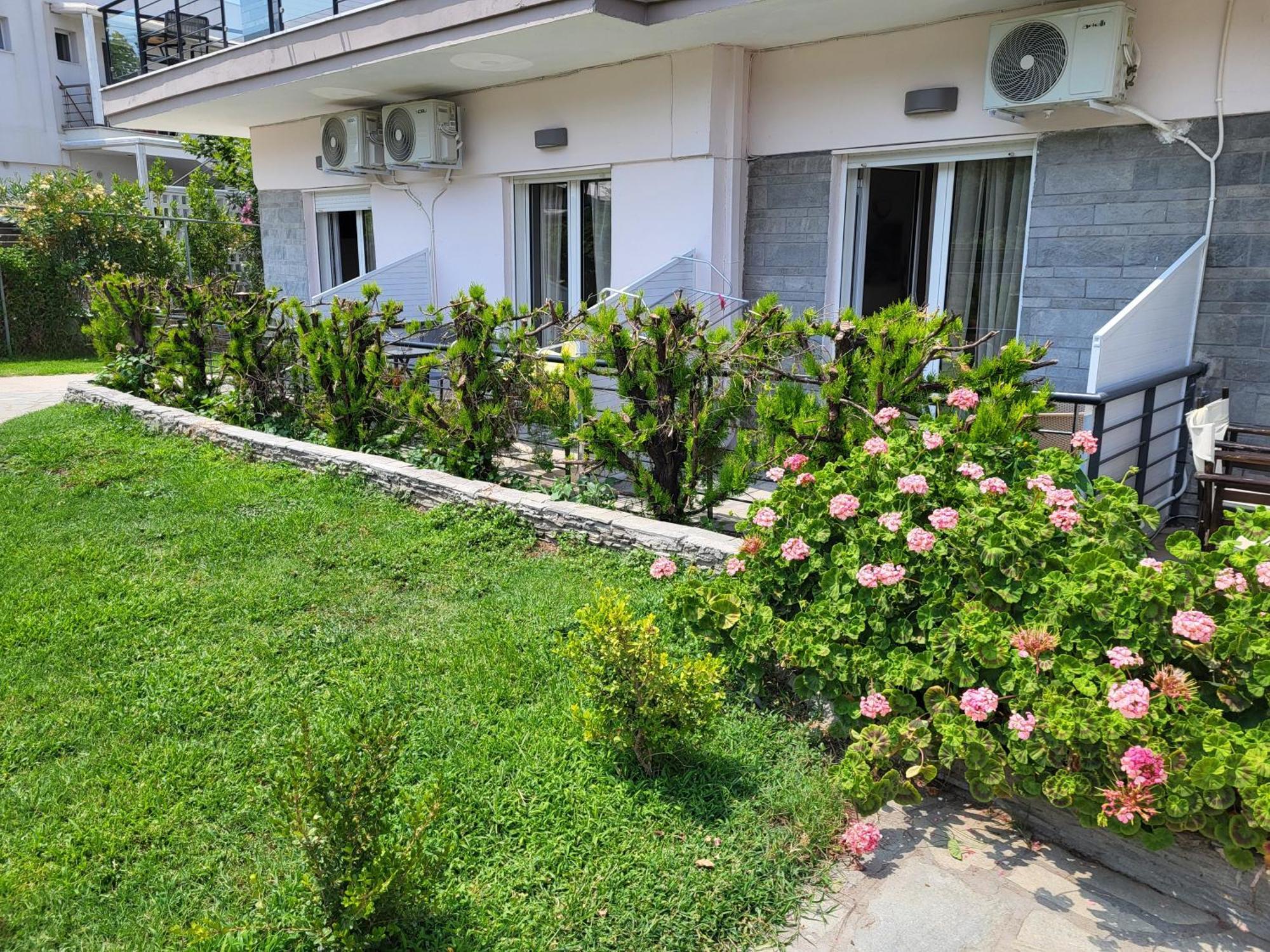 Hotel Vourvourou Hotel 2*